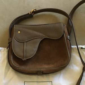 Authentic vintage Gucci crossbody/waist purse